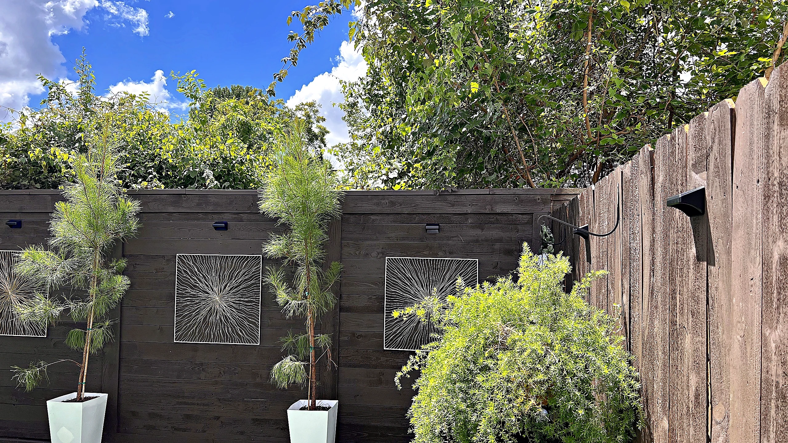 Finished townhouse courtyard in Spring Valley Village, Houston, designed and built by Bager Remodeling.